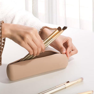 Siliconen make-upborstelhouder