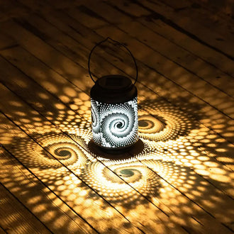 Lanterna decorativa in ferro ad energia solare