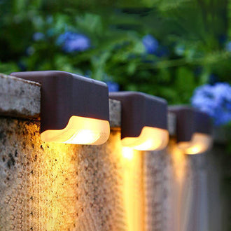 4 Pcs - Solar Powered Outdoor Ledge LED Light